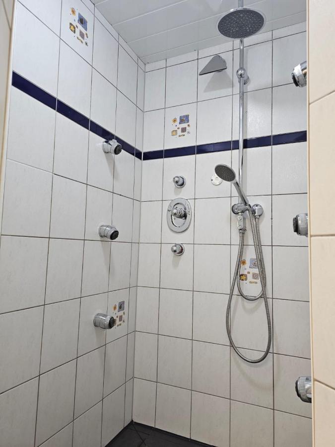 Elw Sonnig,Terasse, Bis Zu 13 Schlafpl. Apartamento Obergroningen Exterior foto